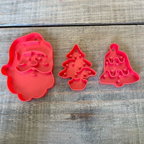 Vintage Christmas Cookie Cutters 1978 - Picture 1 of 7
